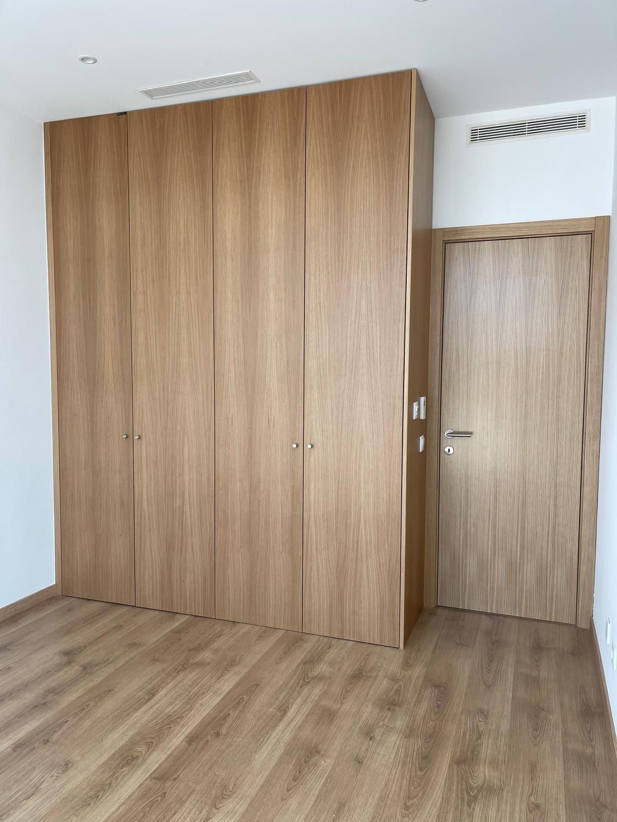 Portas convencionais — Vila Sol, 2