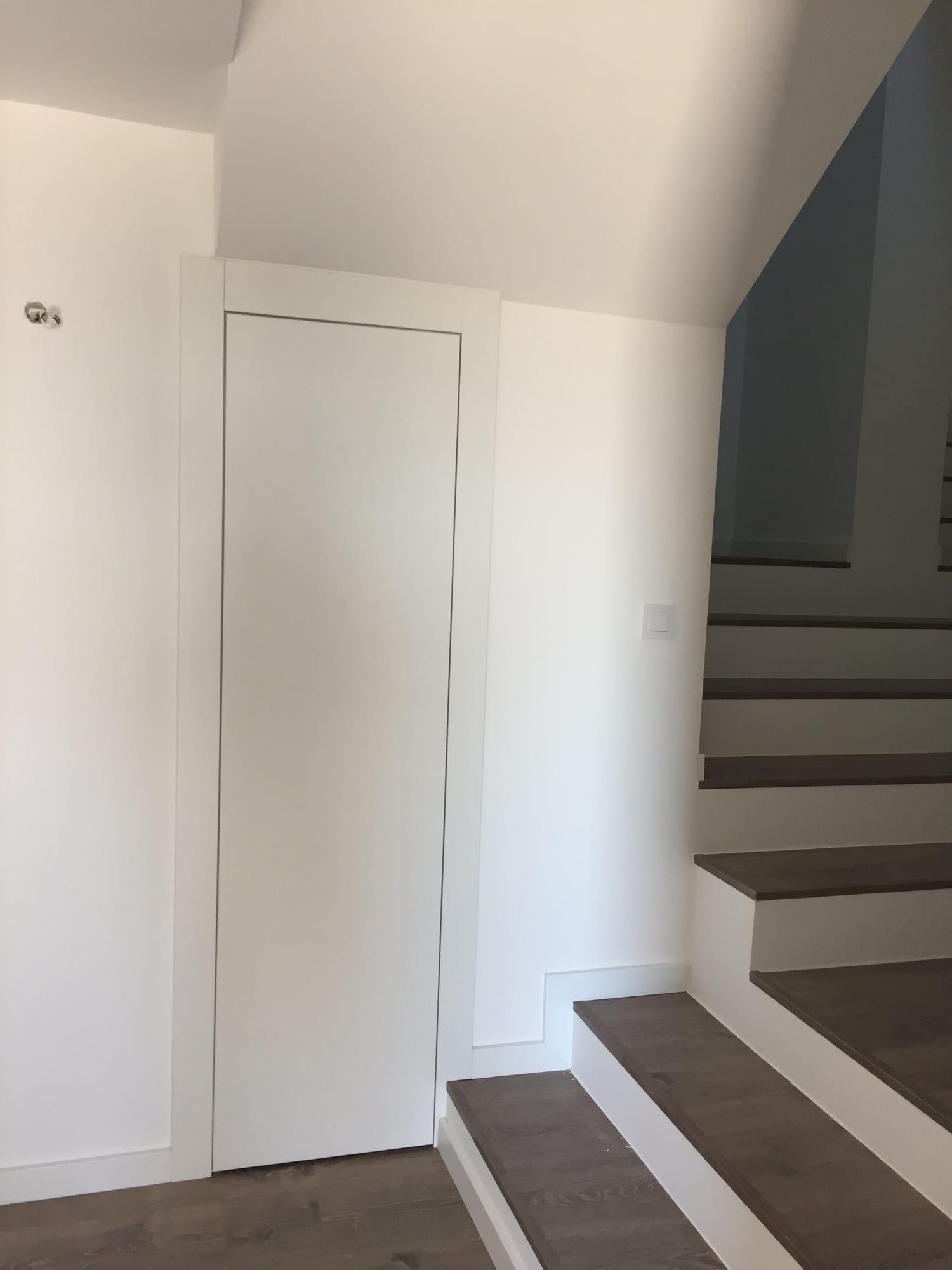 Portas convencionais — Total White, 1