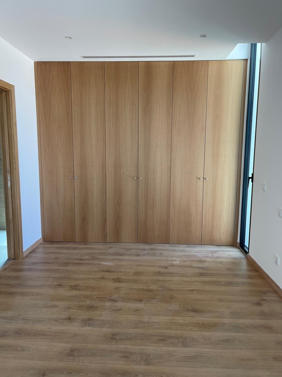 Portas convencionais — Vila Sol, 4